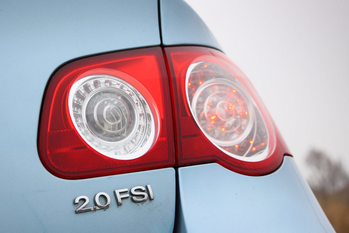 VOLKSWAGEN PASSAT VI