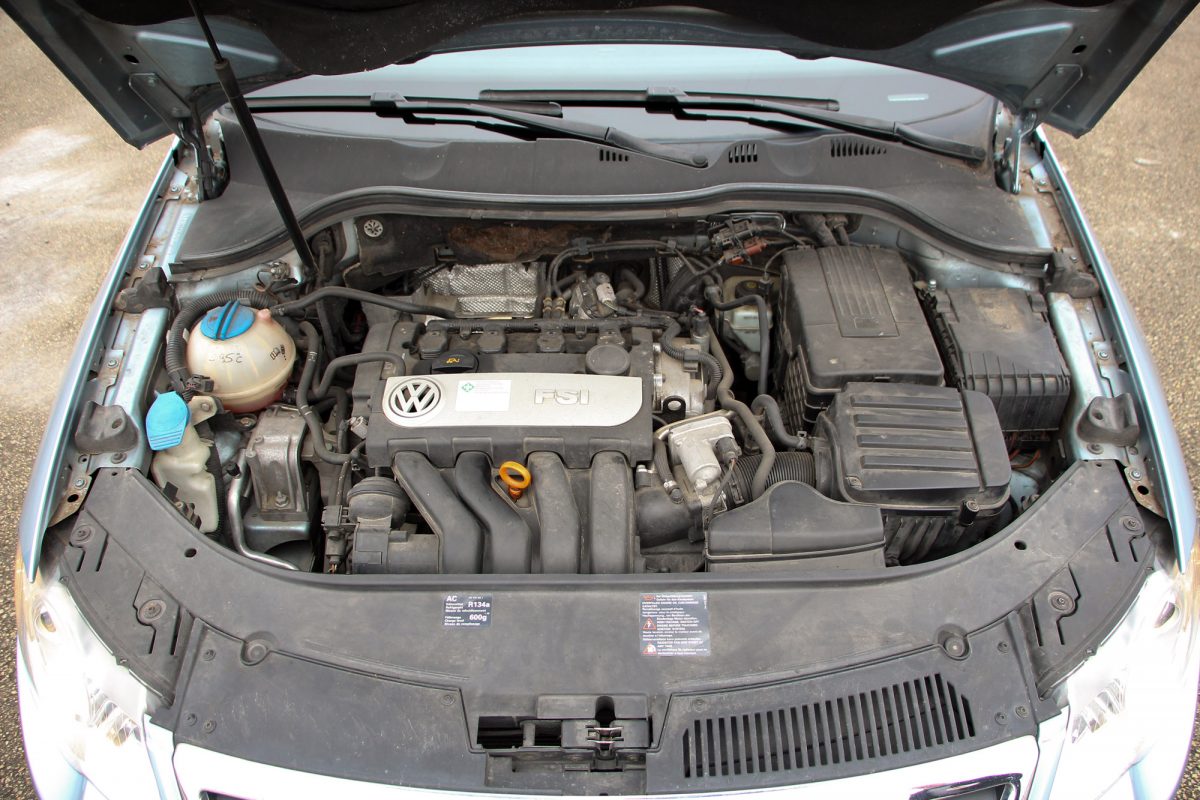 VOLKSWAGEN PASSAT VI