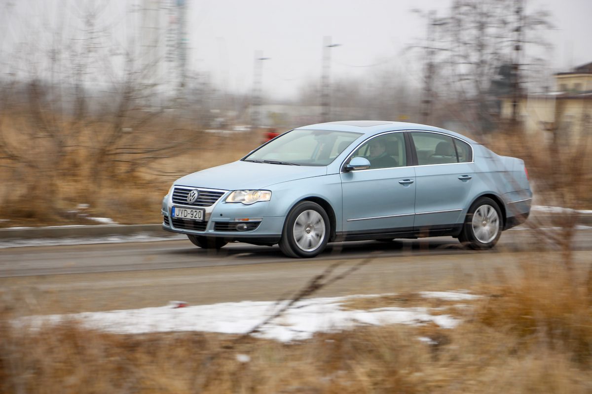 VOLKSWAGEN PASSAT VI