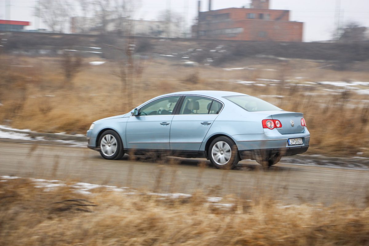 VOLKSWAGEN PASSAT VI