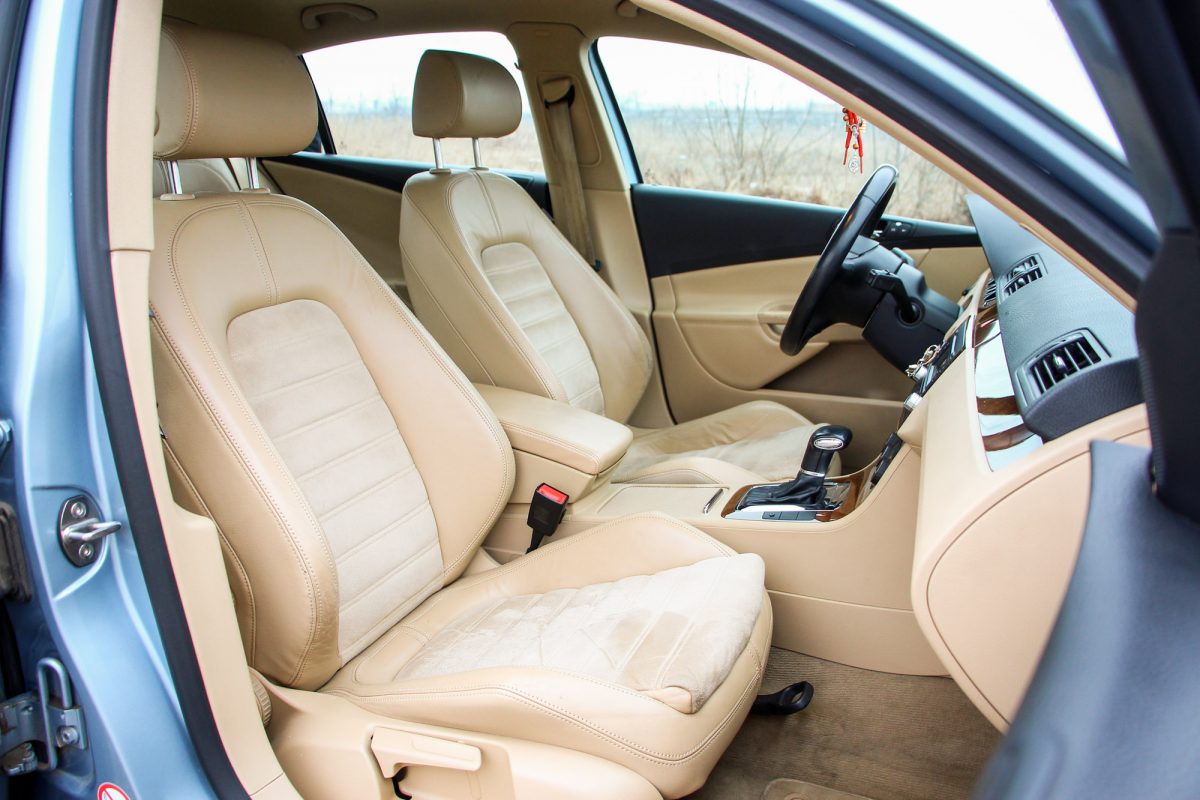 VOLKSWAGEN PASSAT VI