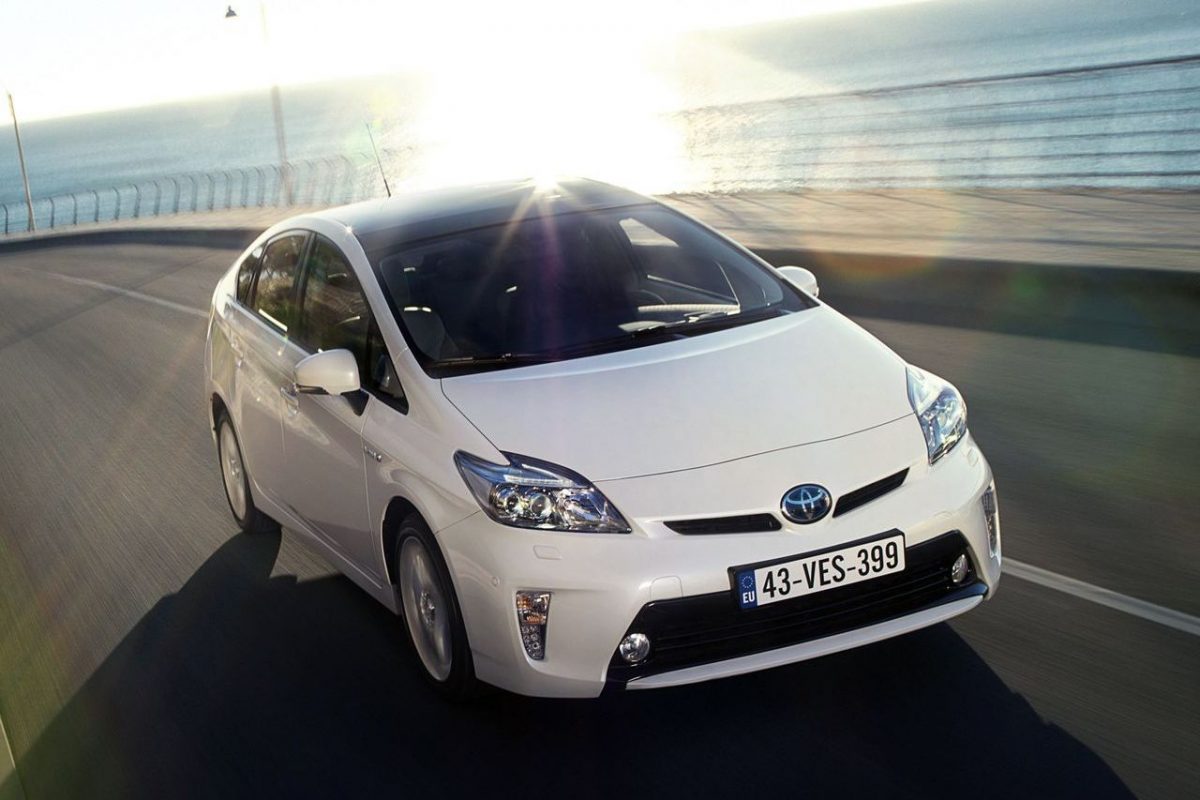 TOYOTA PRIUS