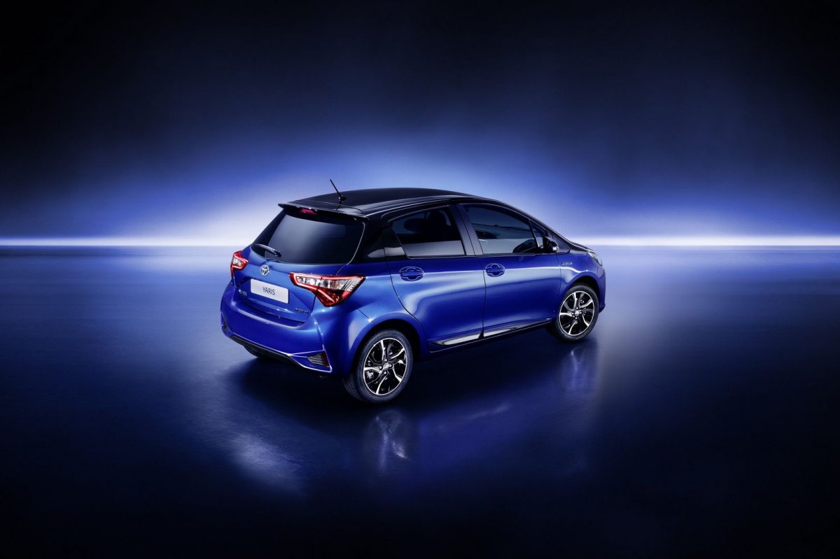 TOYOTA YARIS