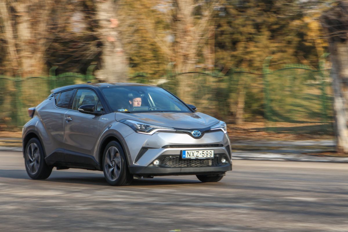 TOYOTA C-HR