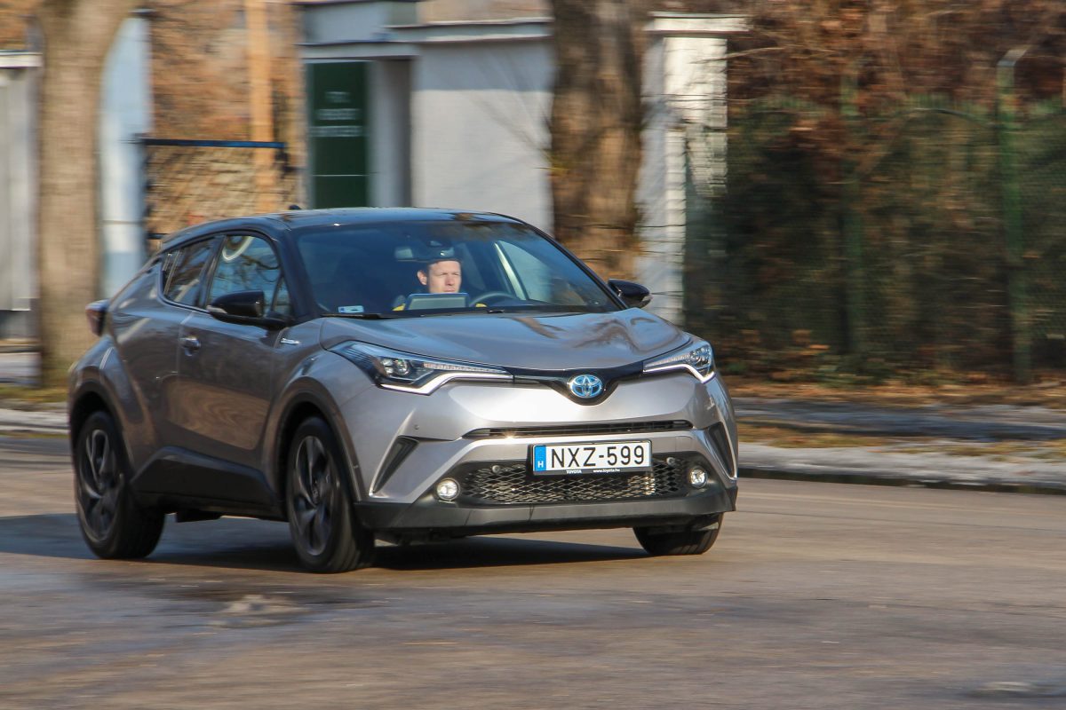 TOYOTA C-HR