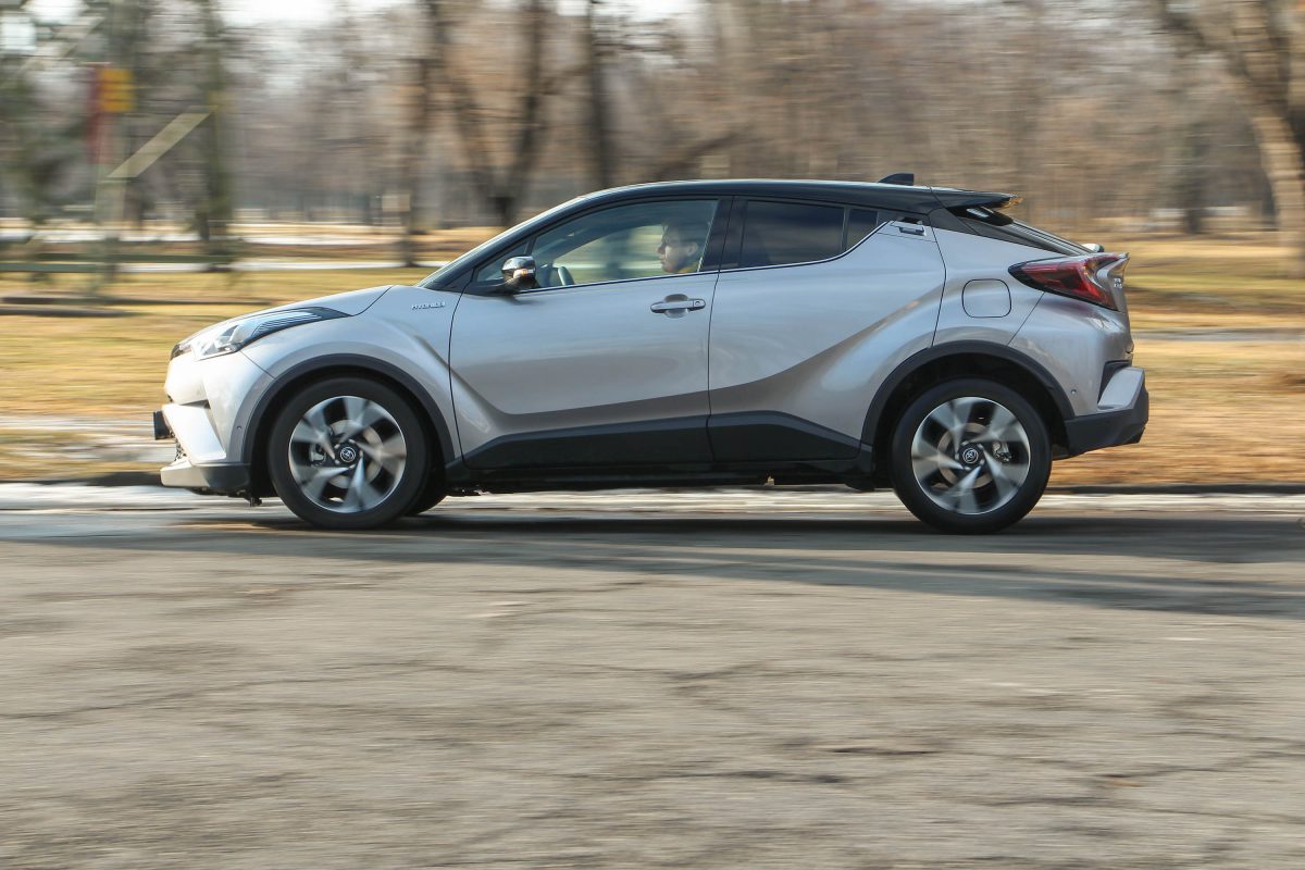 TOYOTA C-HR
