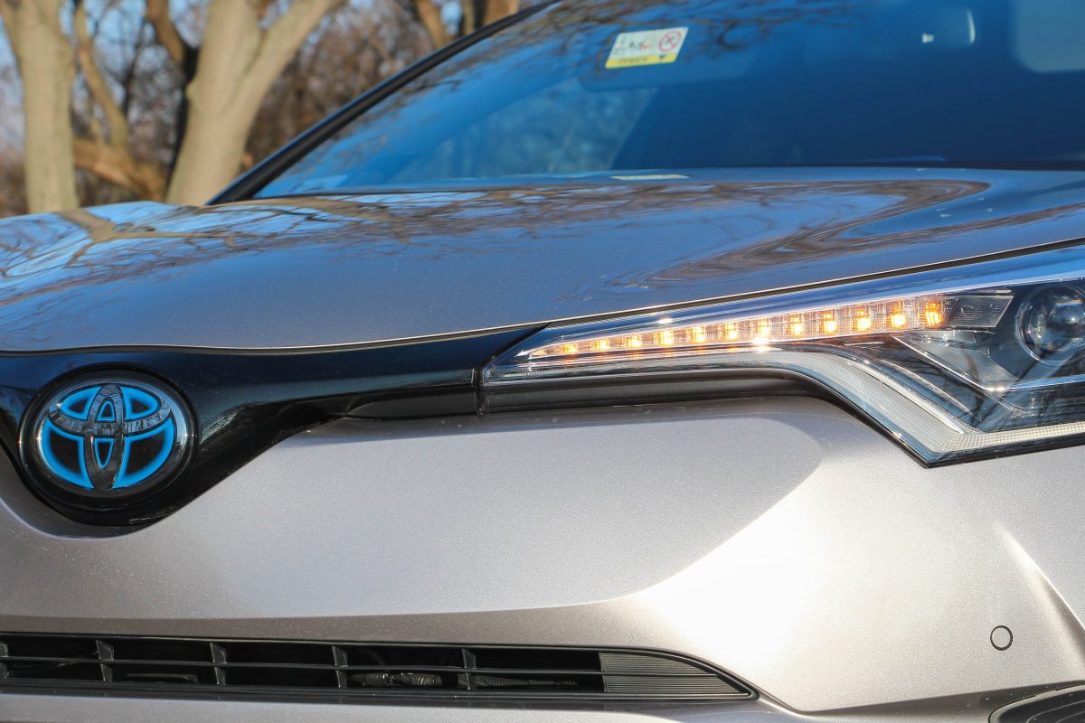TOYOTA C-HR