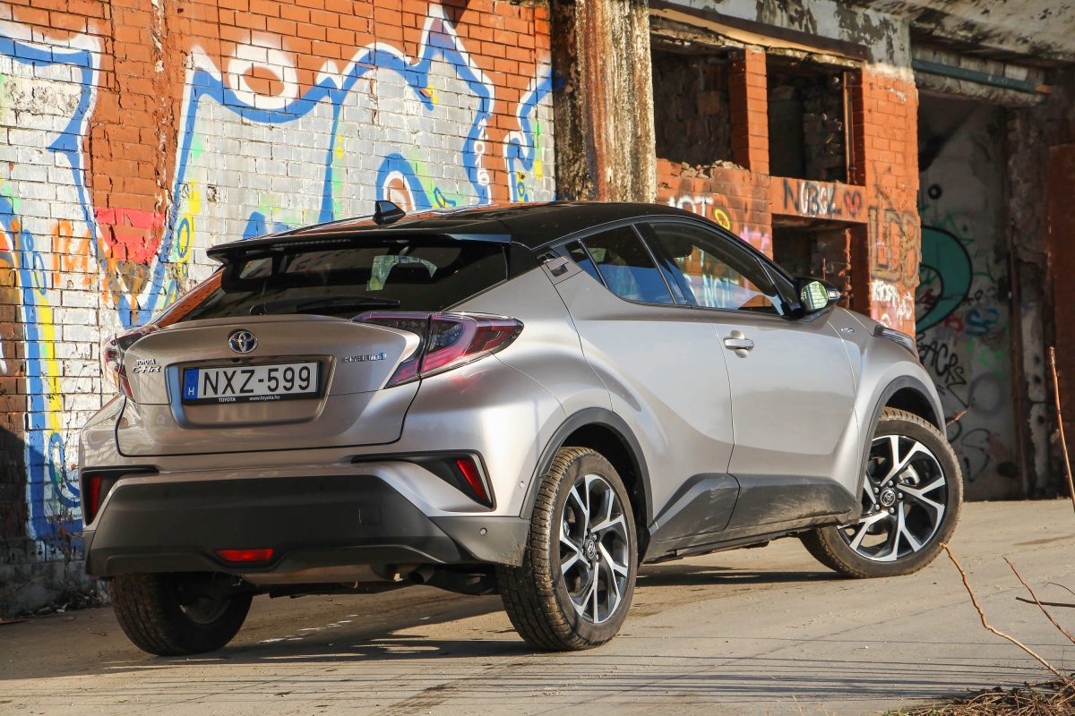 TOYOTA C-HR