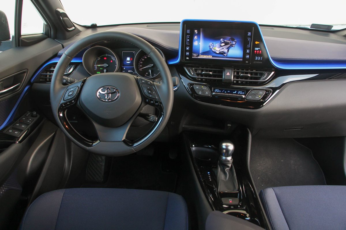 TOYOTA C-HR