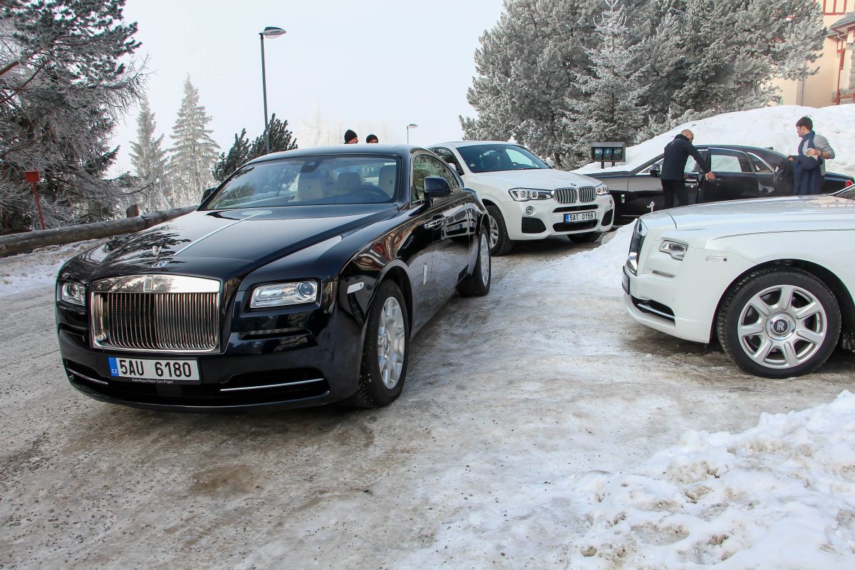 ROLLS-ROYCE
