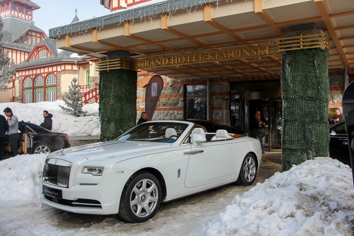 ROLLS-ROYCE