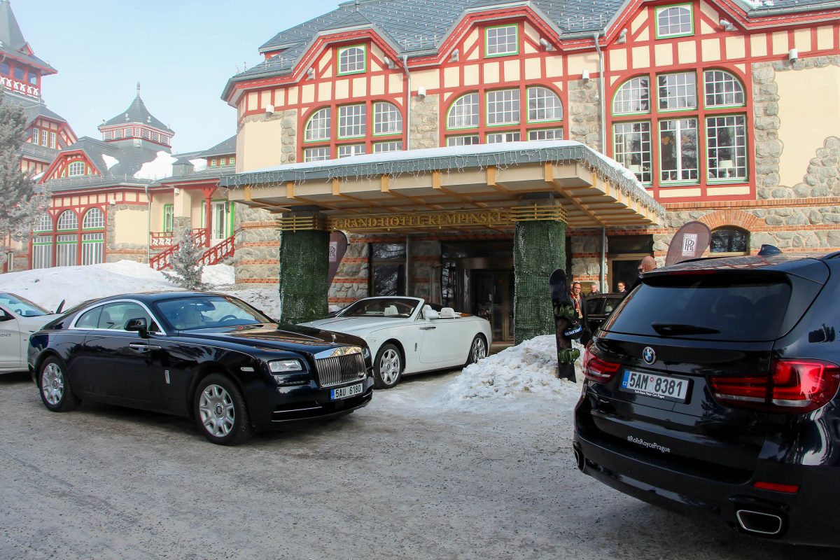 ROLLS-ROYCE