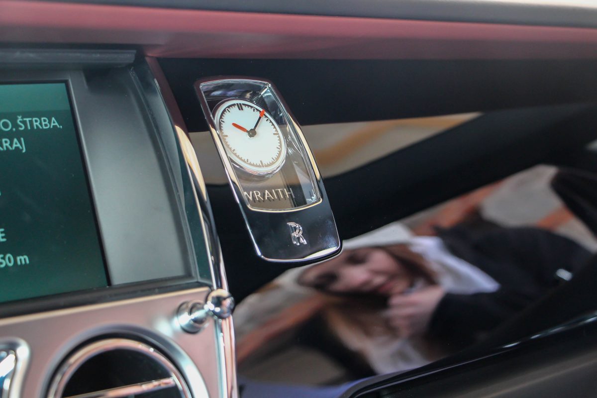 ROLLS-ROYCE