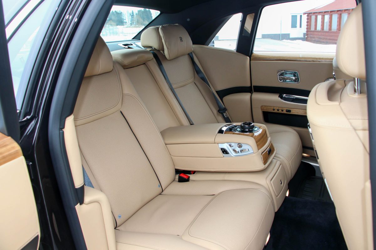 ROLLS-ROYCE