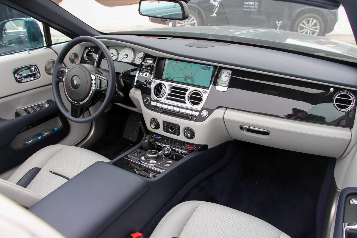 ROLLS-ROYCE