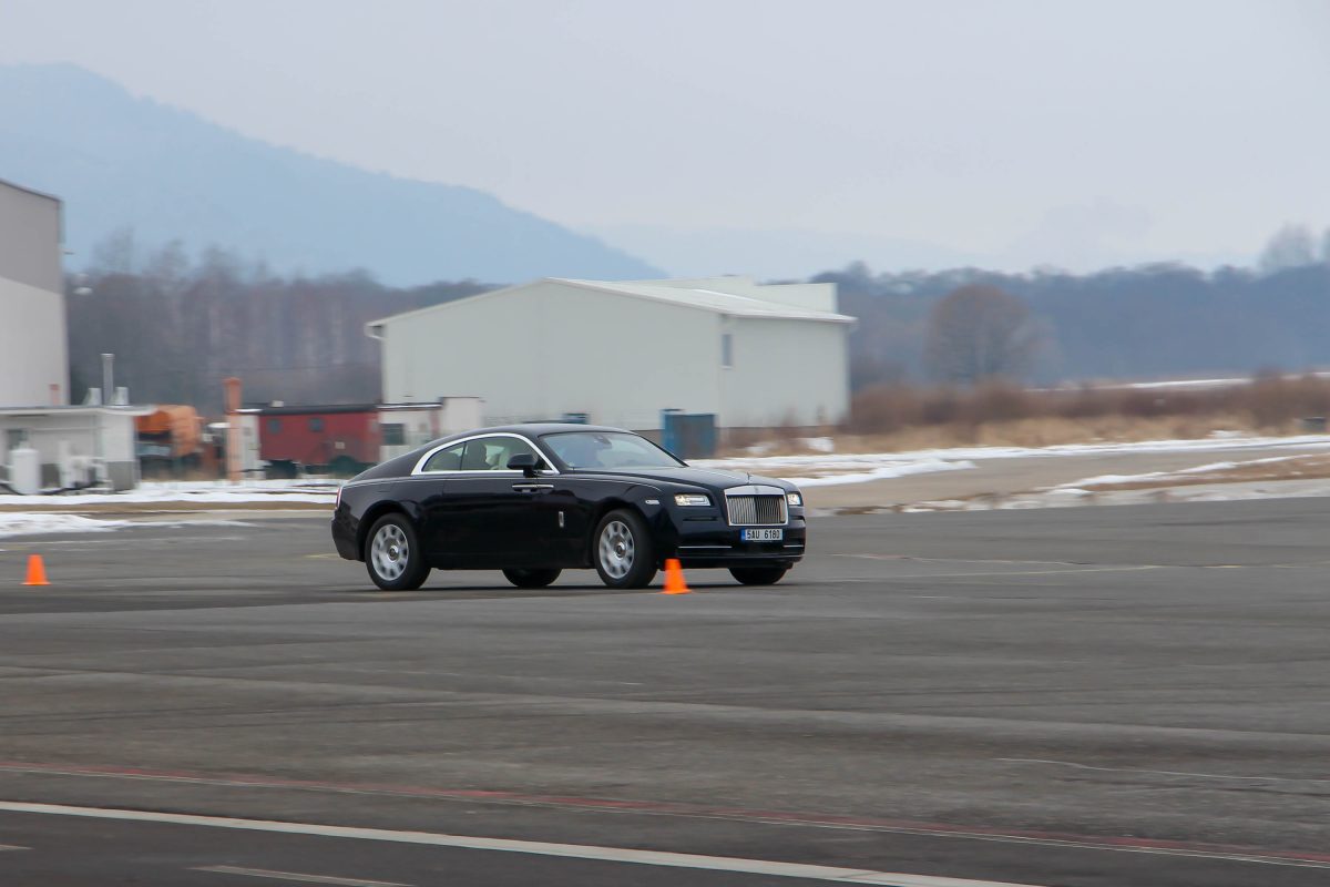 ROLLS-ROYCE