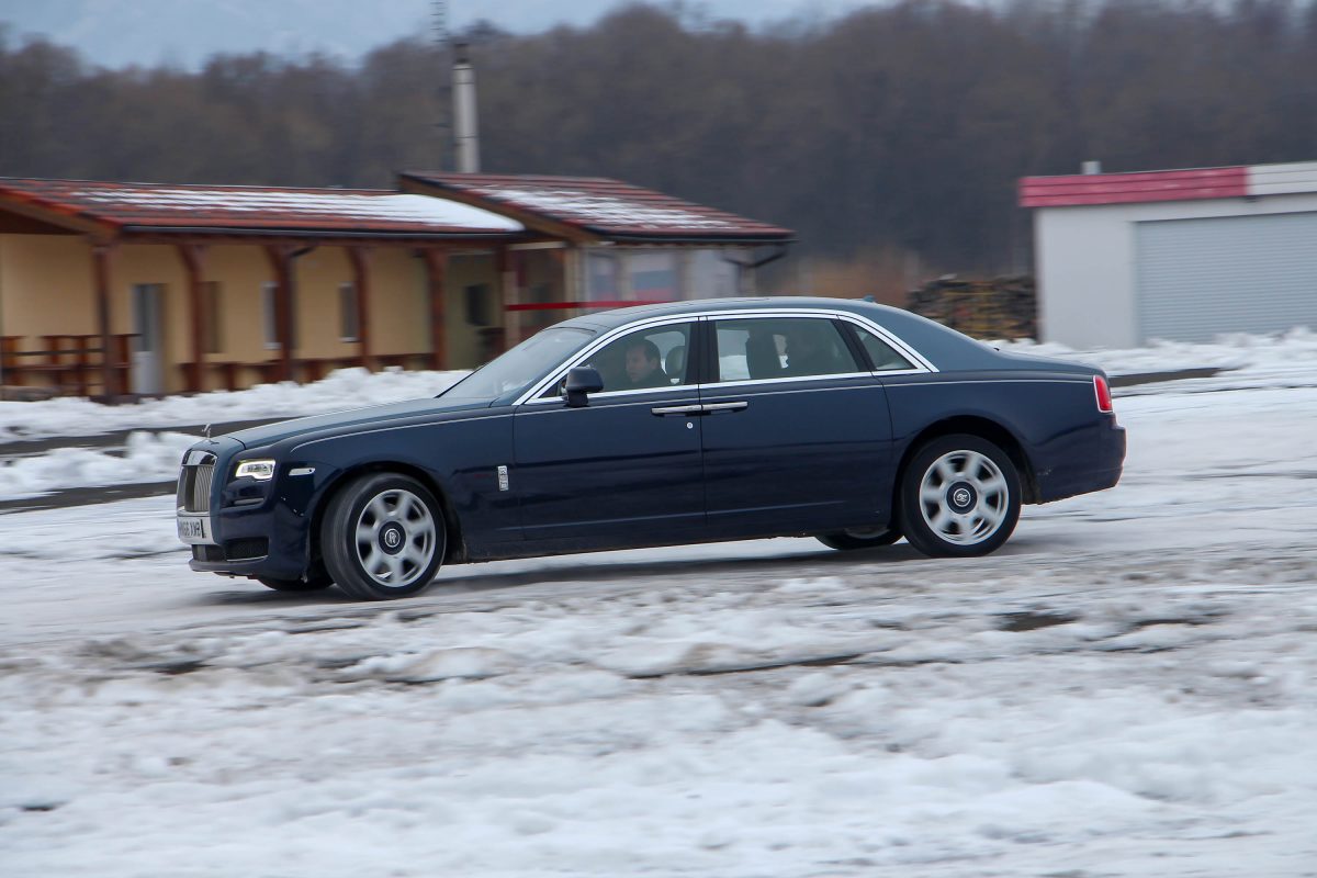 ROLLS-ROYCE