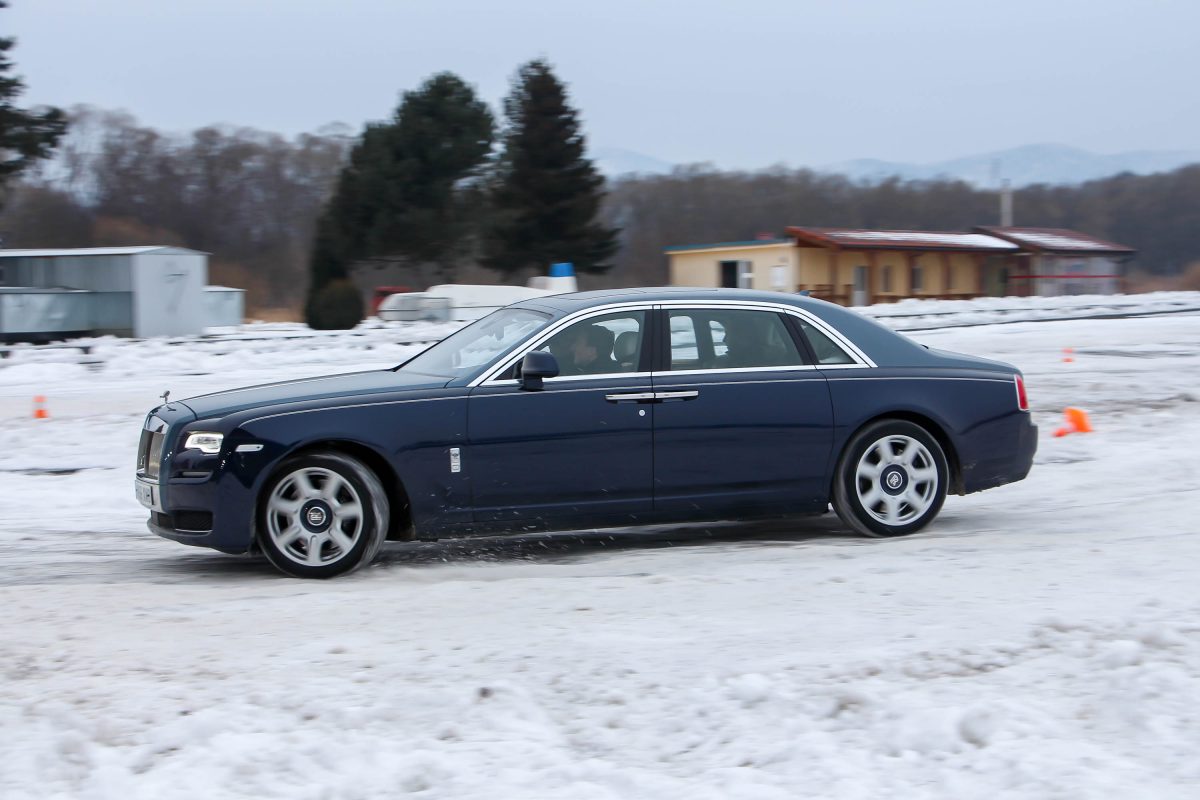 ROLLS-ROYCE