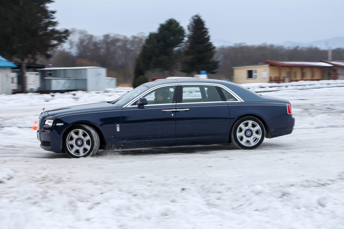 ROLLS-ROYCE