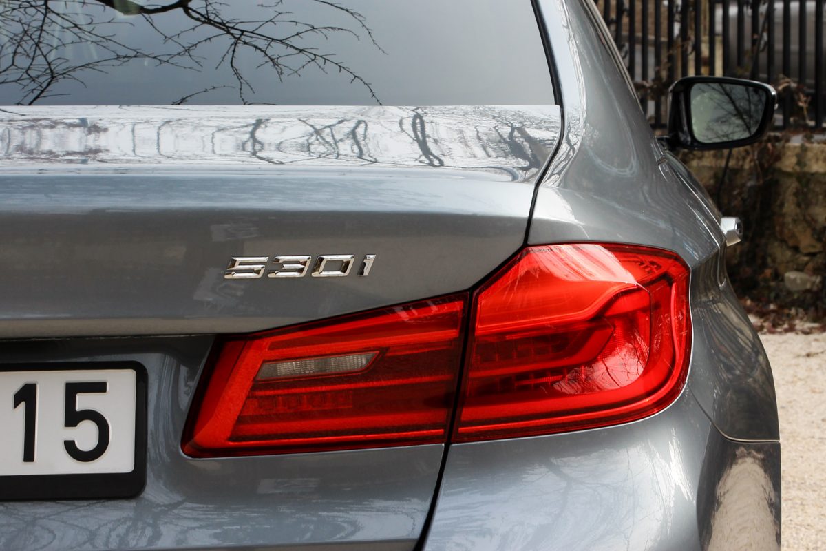 BMW 5-ÖS SOROZAT