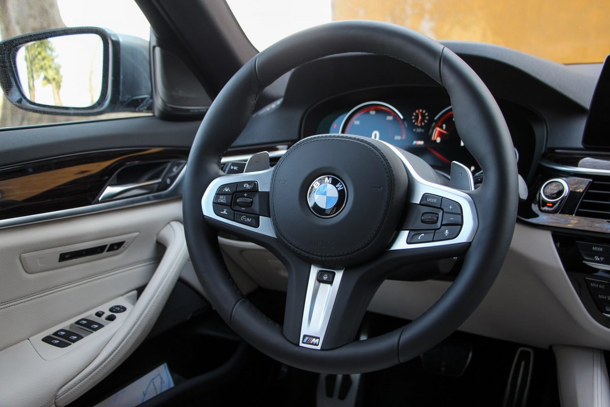 BMW 5-ÖS SOROZAT