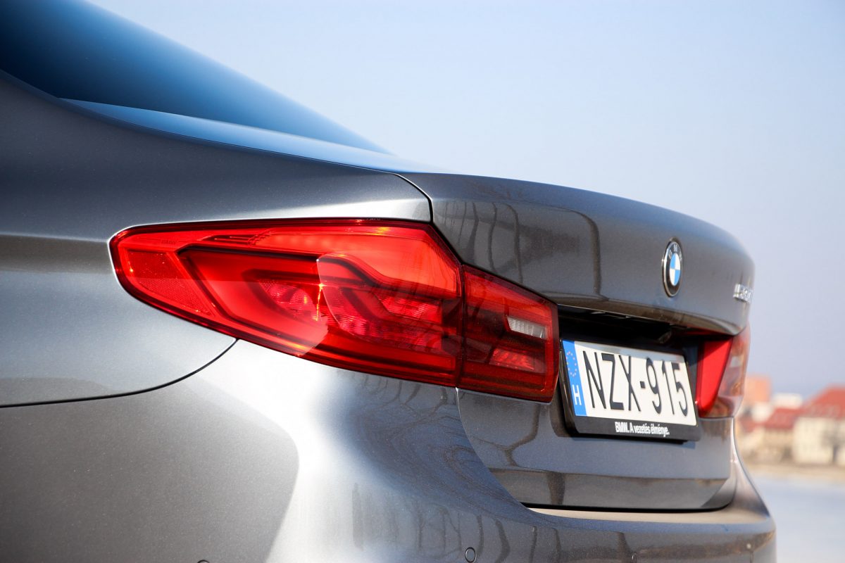 BMW 5-ÖS SOROZAT