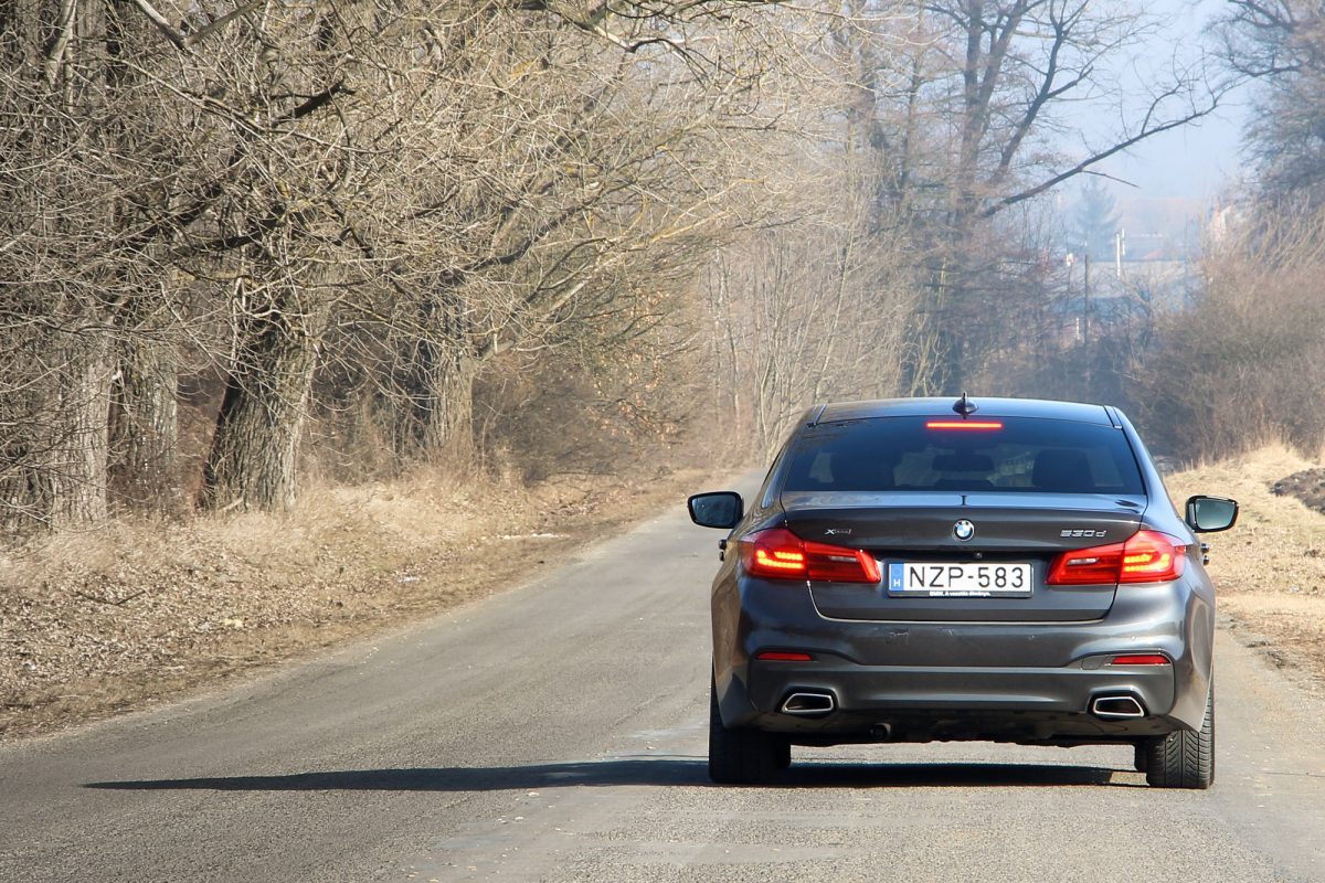 BMW 5-ÖS SOROZAT