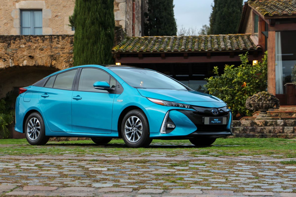TOYOTA PRIUS