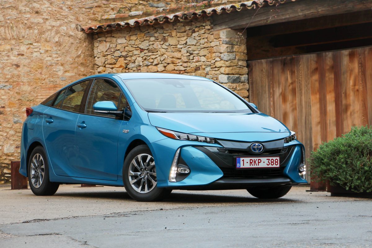 TOYOTA PRIUS