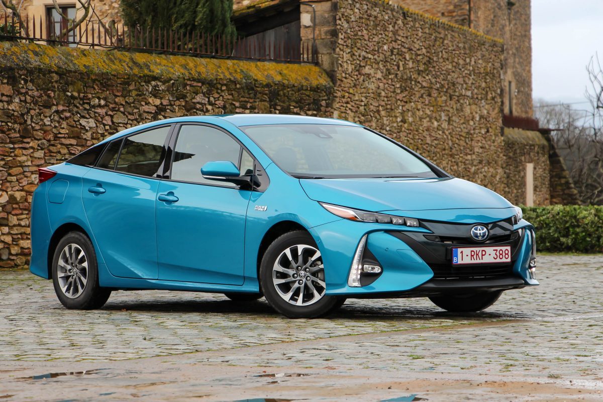 TOYOTA PRIUS