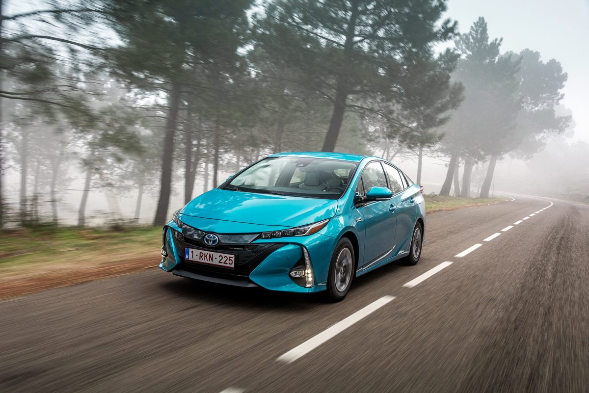 TOYOTA PRIUS