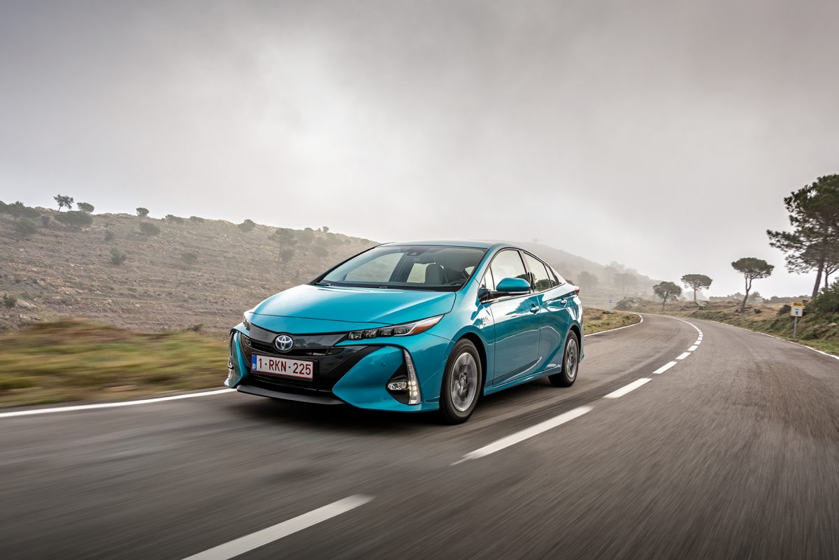 TOYOTA PRIUS