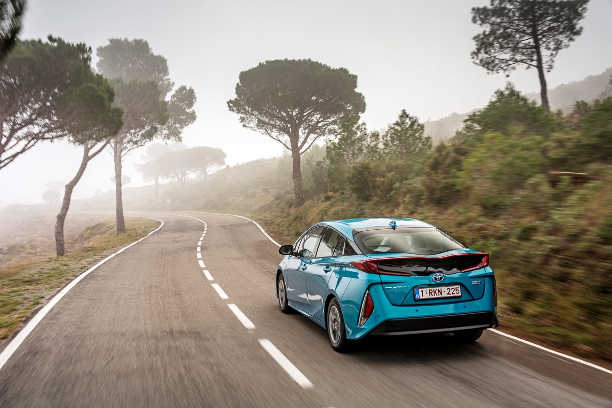TOYOTA PRIUS
