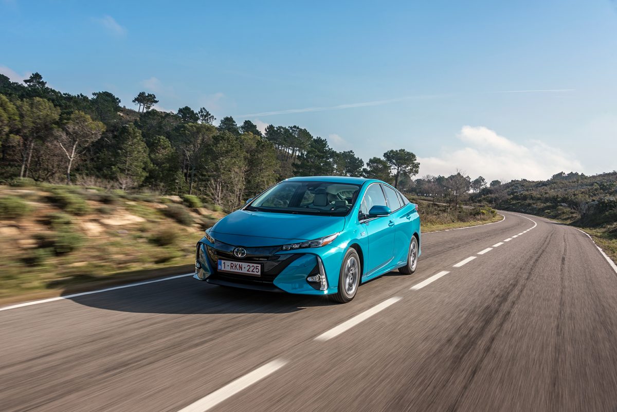 TOYOTA PRIUS