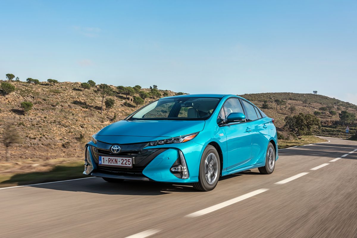TOYOTA PRIUS