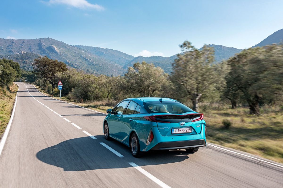 TOYOTA PRIUS