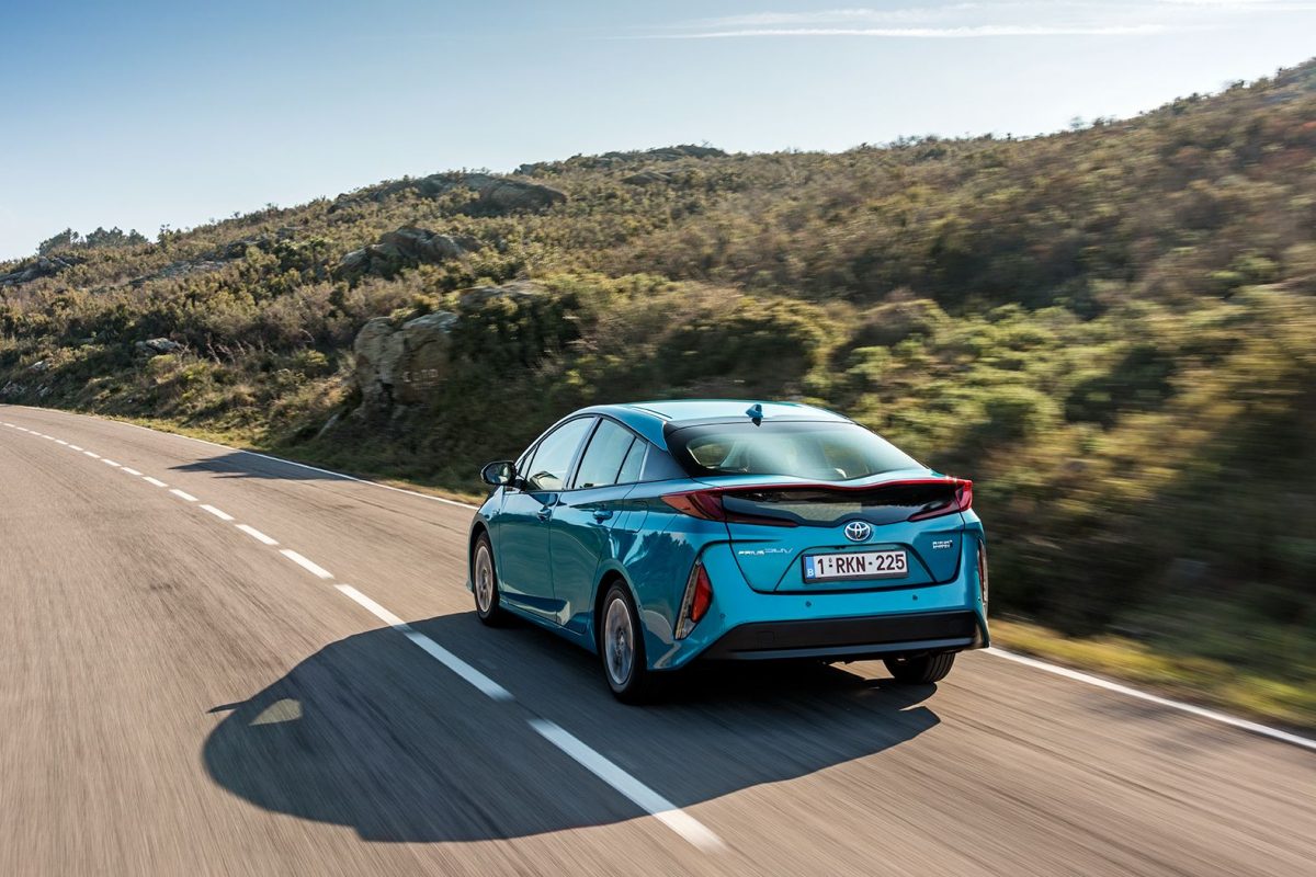 TOYOTA PRIUS