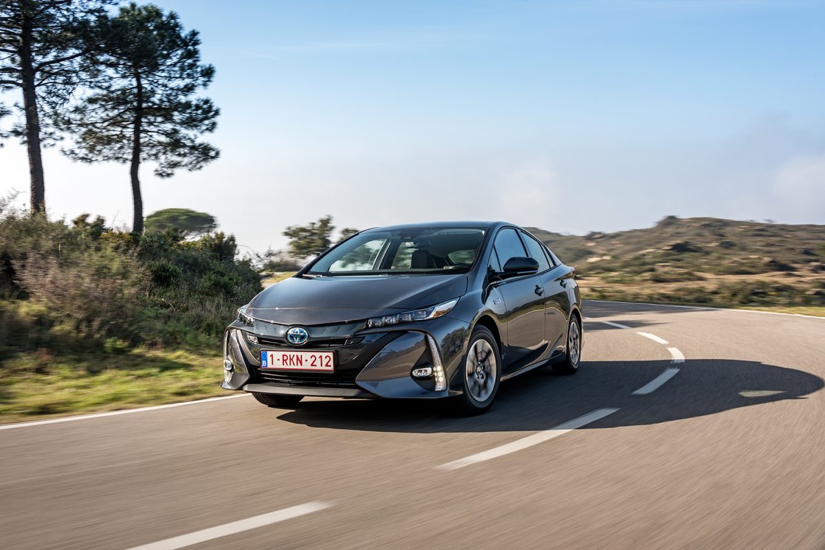 TOYOTA PRIUS
