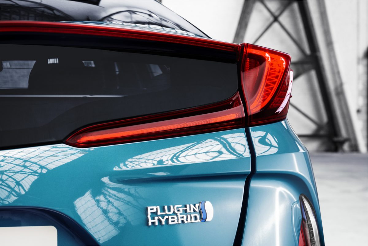 TOYOTA PRIUS