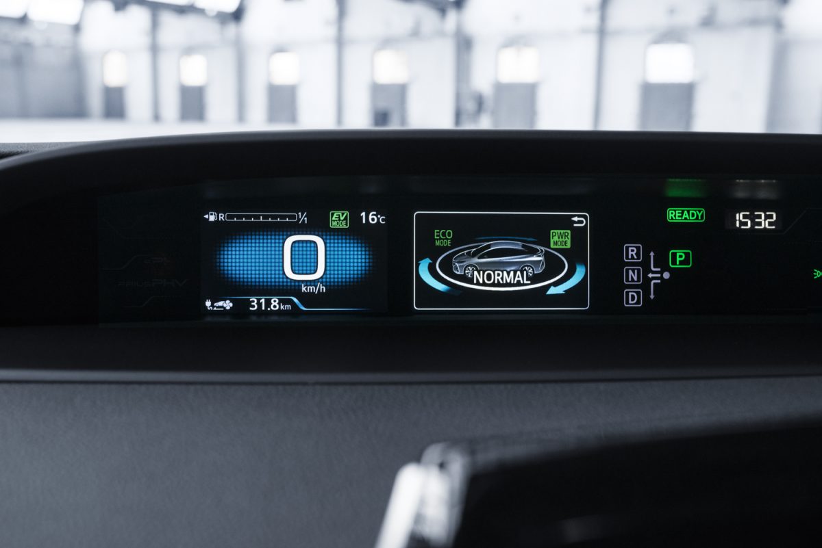TOYOTA PRIUS