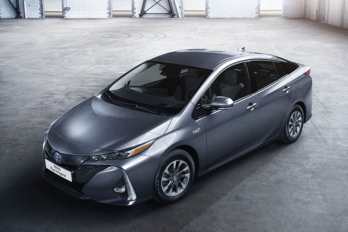TOYOTA PRIUS