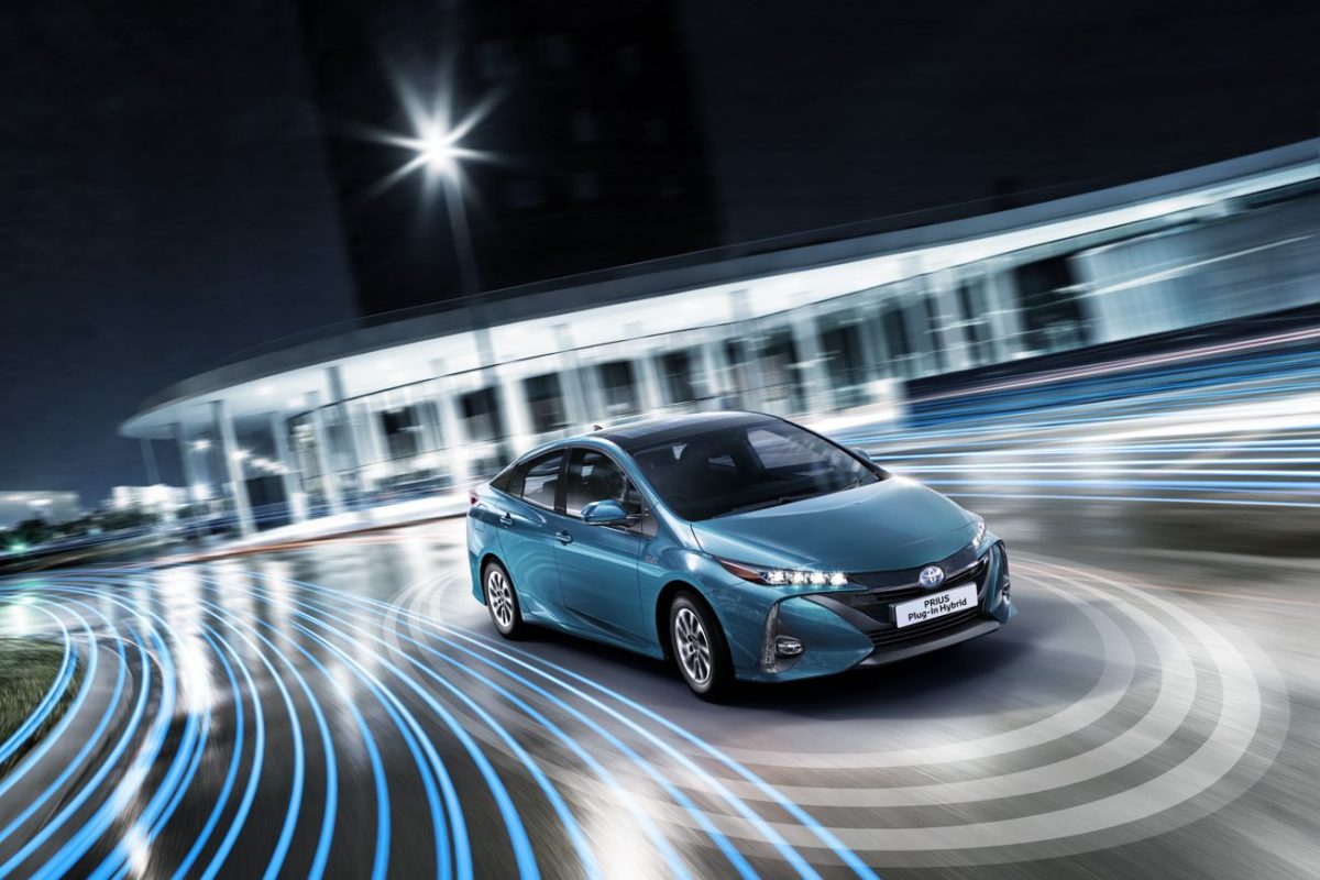 TOYOTA PRIUS