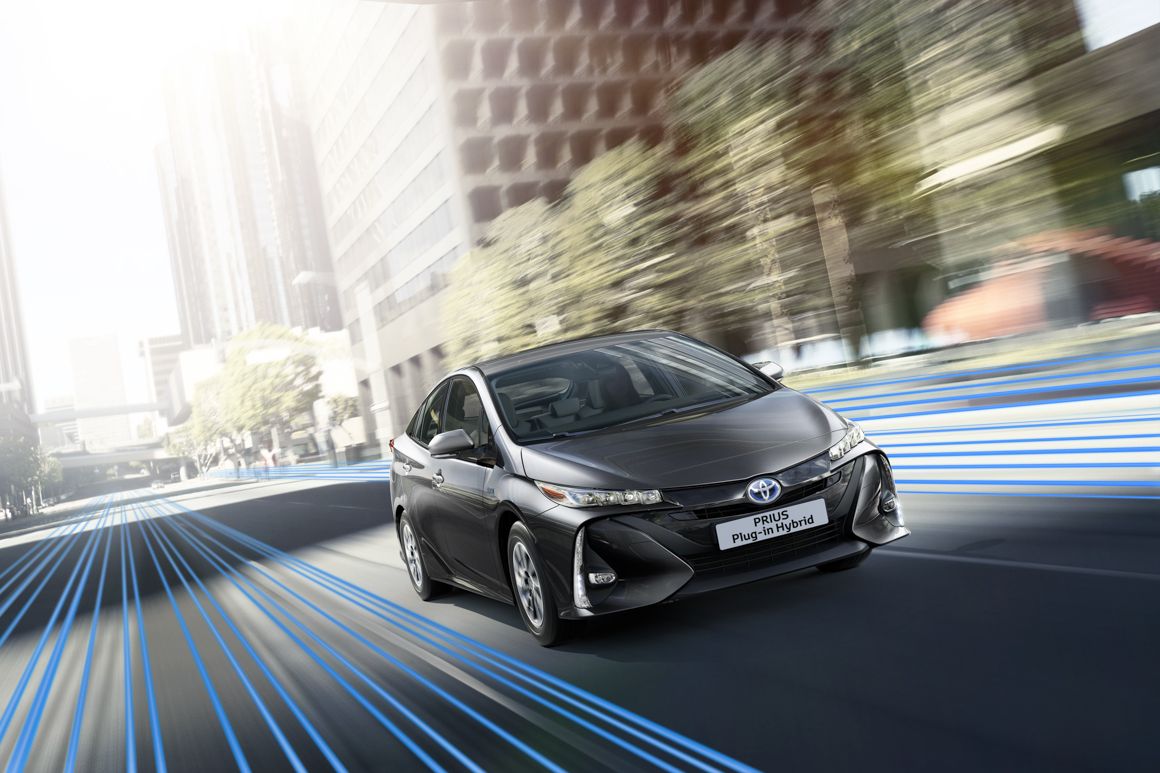 TOYOTA PRIUS