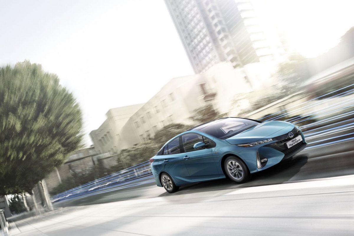 TOYOTA PRIUS