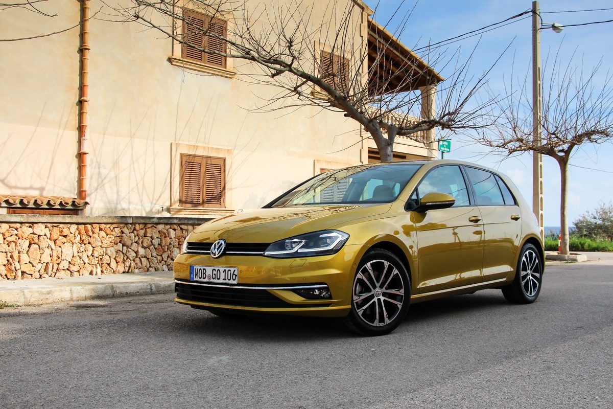 VOLKSWAGEN GOLF