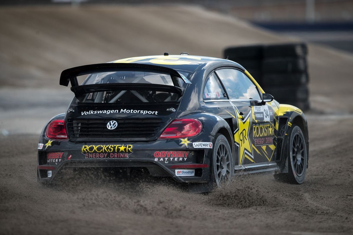 VOLKSWAGEN BEETLE