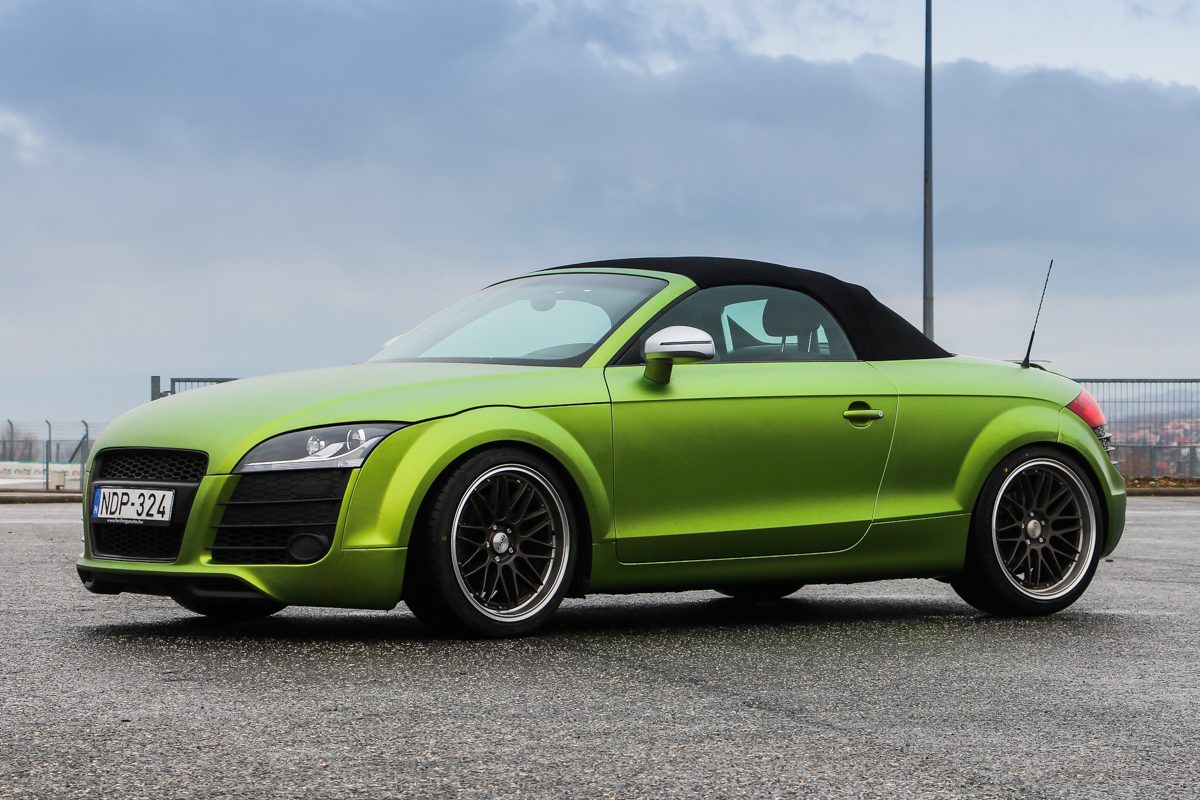 AUDI TT