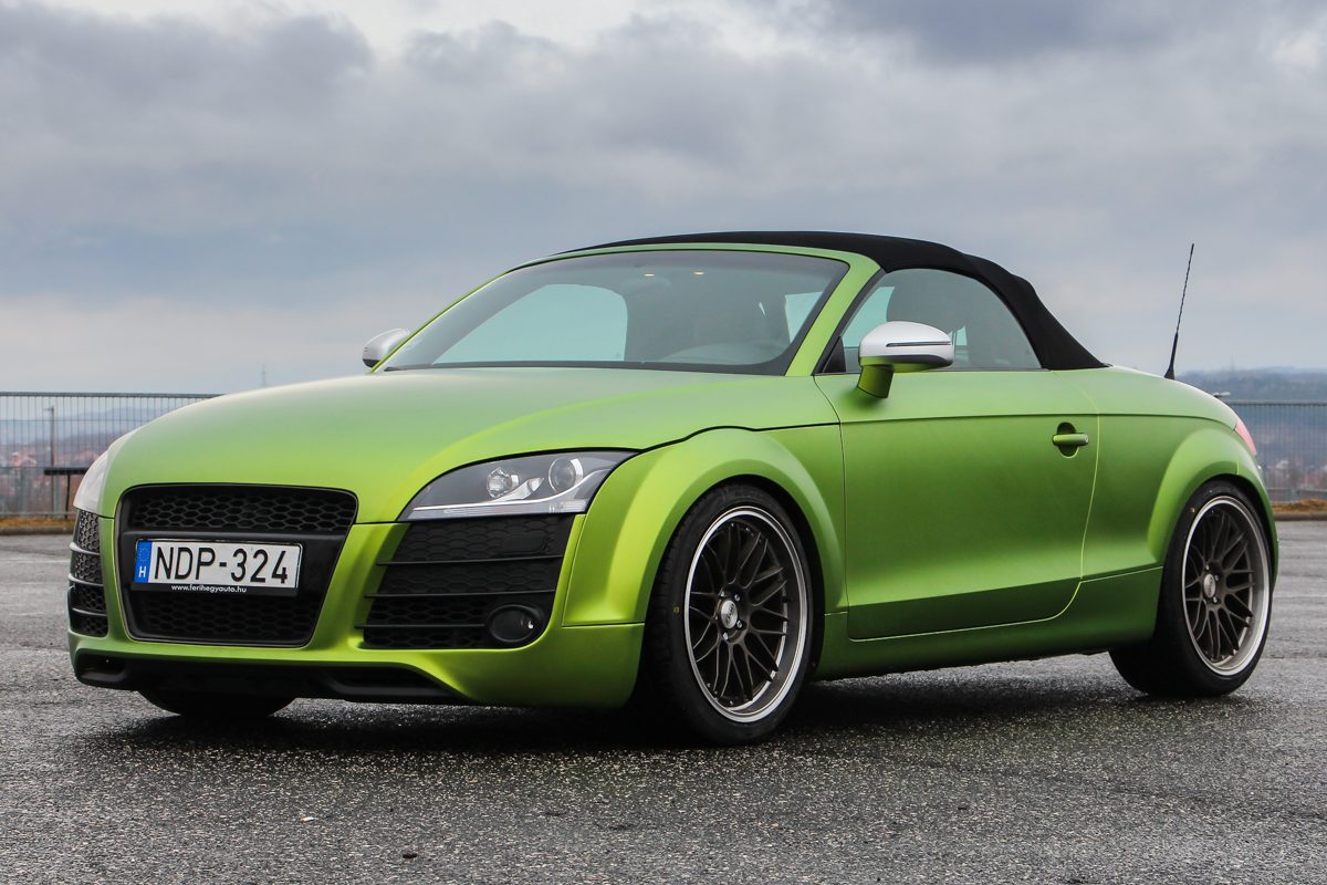 AUDI TT