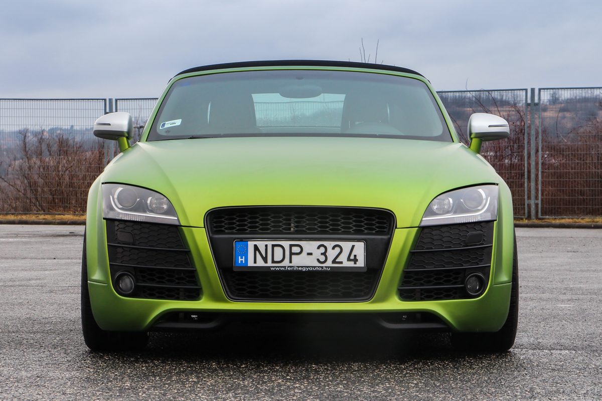 AUDI TT