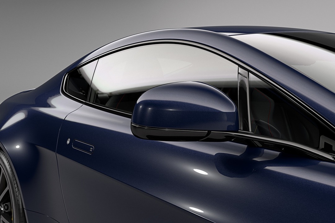 ASTON MARTIN VANTAGE
